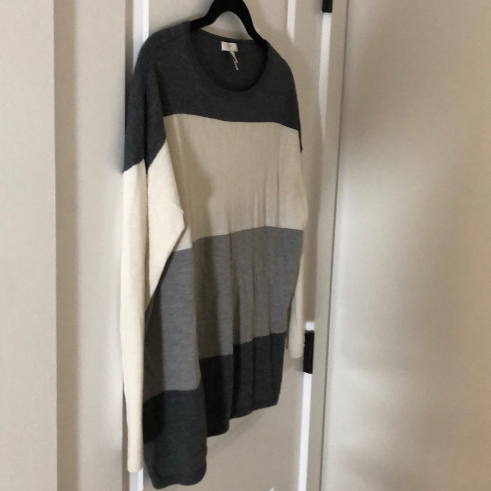 Joie Sweater White/Gray Stripes - XS - EUC - Picture 4 of 13